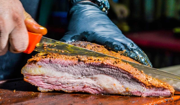 Veja quanto custa curtir um bate e volta no Festival da Carne