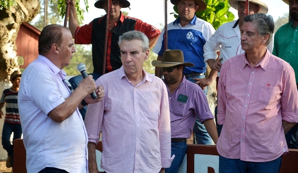 Apoiado pela Fundesporte, Prefeitura Municipal fim de semana em Caracol é marcado pelo 36° Encontro Estadual de Laço Comprido