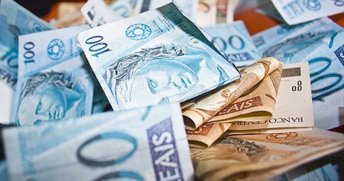 Estados e municípios fecharam 2020 com o dobro de dinheiro em caixa