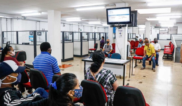 Funsat oferta 640 vagas que não exigem experiência profissional nesta quinta