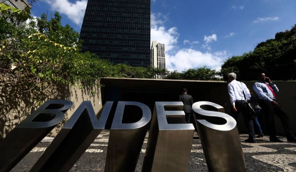 Reverter privatização da Eletrobras arriscaria segurança jurídica do Brasil, diz BNDES