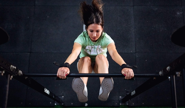Para aluno postar fotos com efeito, crossfit oferece até tripé de graça