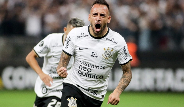 Corinthians e Flamengo buscam classificação para as oitavas da Libertadores