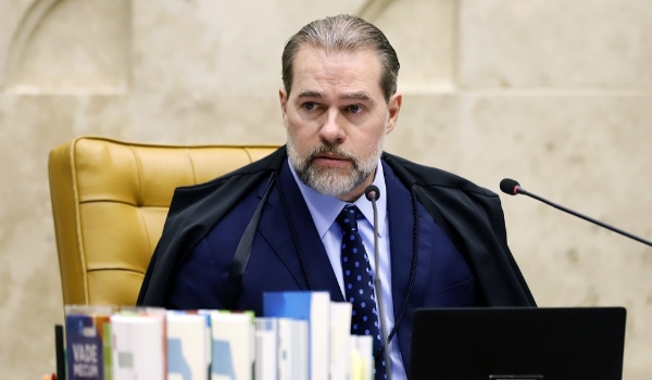 Toffoli rejeita pedido de investigação de Bolsonaro contra Alexandre Moraes