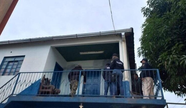 Polícia caça suspeitos de atentado contra prefeito