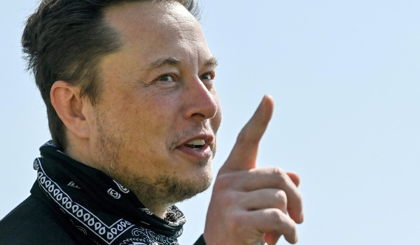 Elon Musk chega ao Brasil para encontro com Bolsonaro