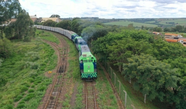 Coroa britânica destaca sustentabilidade da Nova Ferroeste