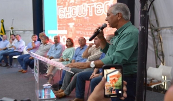 Governador entrega obra e participa da abertura do Showtec em Maracaju