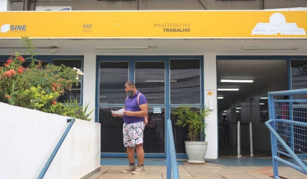 Funsat abre o mês de junho com 1.382 oportunidades de emprego