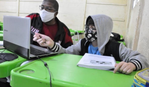 Nova lei sobre alunos com deficiência é rechaçada por entidades e pais