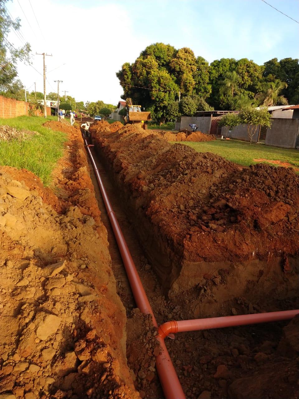 Diretor da Sanesul e Governador do Estado visitam obras de esgotamento sanitário em Guia Lopes da Laguna