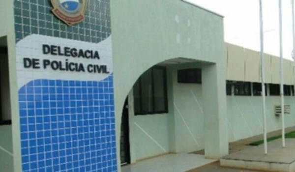 Homem é assassinado com 4 tiros dentro de casa