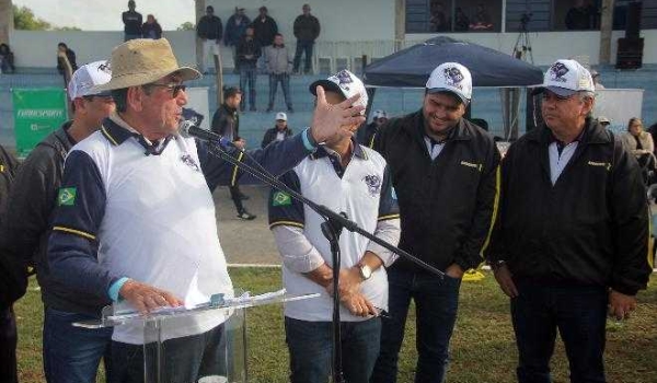 Prefeitos da região Sudoeste prestigiam Copa Assomasul e entrega do prédio da PRF nos 110 anos de Porto Murtinho