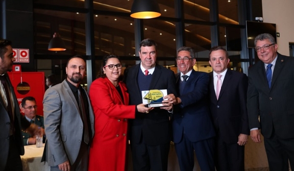 Riedel é homenageado em Porto Murtinho por viabilizar Rota Bioceânica