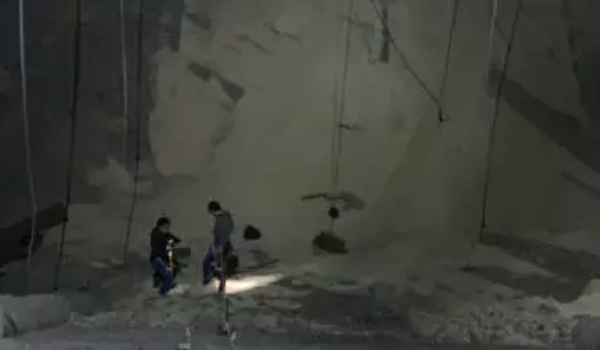 Bombeiros retomam buscas a jovem que morreu soterrado por grãos de soja