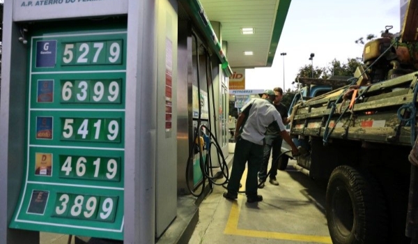 Reajuste da gasolina e do diesel passa a valer neste sábado (18)