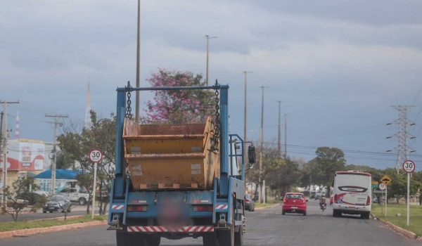 Após alta de 16% em locação, caçambeiras têm que restringir área de atuação
