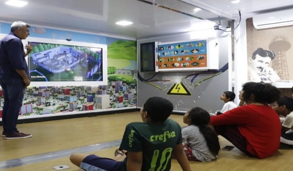 Crianças do Rede Solidária recebem orientações para o bom uso da energia elétrica