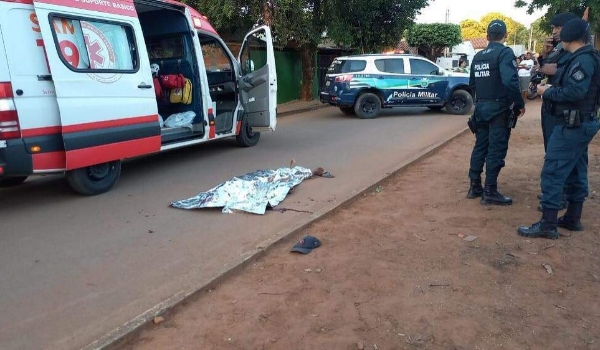 Homem é morto com tiro no peito após discussão com desconhecido