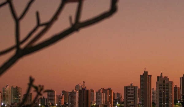 Dia começa friozinho e máxima não passa dos 32ºC nesta terça em MS