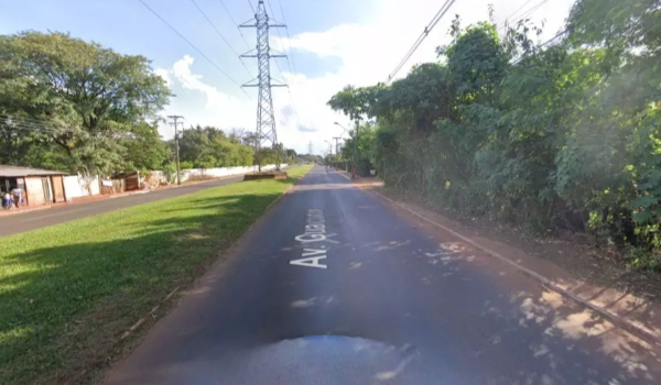 Mulher é arrastada para matagal, tem blusa rasgada e mãos amarradas em assalto