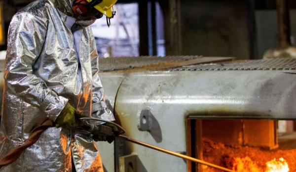 Produção industrial cresce 0,3% em maio, diz IBGE