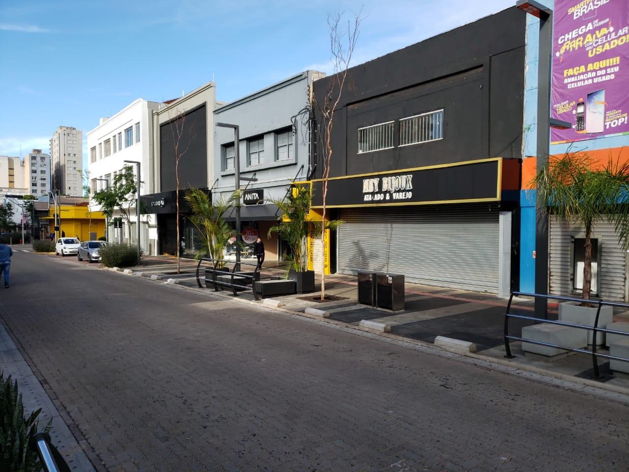 Mesmo autorizado, comércio não abriu mais cedo em Campo Grande