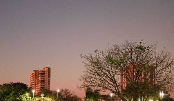Dia começa friozinho, mas temperatura pode chegar aos 34ºC em MS