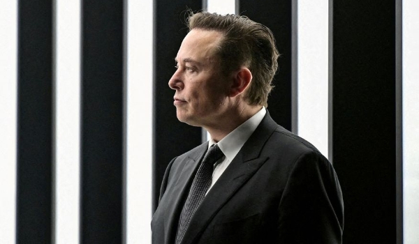 Elon Musk supostamente teve gêmeos com executiva da Neuralink, diz site