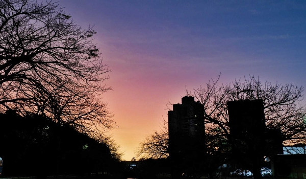 Com máxima de 34ºC, sexta-feira será de calor e tempo seco em todo Estado