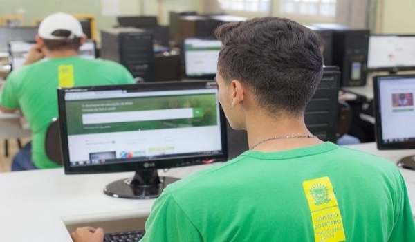 Estudantes da REE iniciam recesso escolar nesta segunda-feira (11)