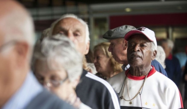 Envelhecimento da população do Brasil é irreversível, diz demógrafo do IBGE