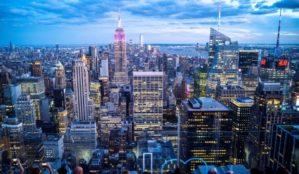 EUA: Aluguel médio mensal em Manhattan supera US$ 5.000 pela primeira vez