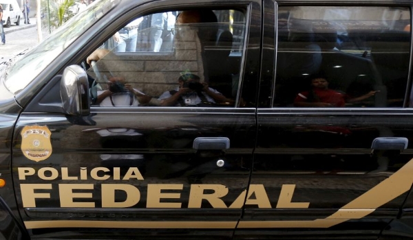 PF deflagra operação contra organização que cooptava funcionários de aeroportos para tráfico de drogas