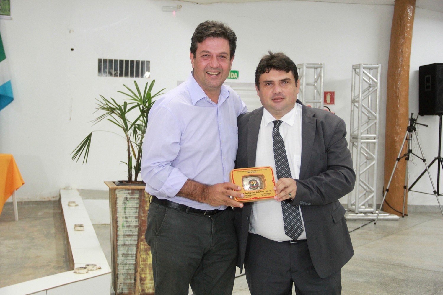 Câmara entrega titulo de Cidadão Bela-vistense para 18 personalidades