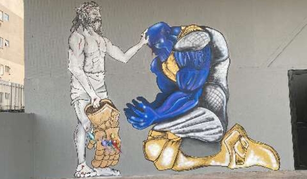 Igreja muda de endereço, mas leva pintura de Thanos e Jesus junto