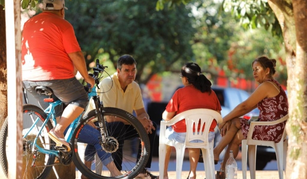 Em Dourados, Riedel encontra carinho da população e reconhecimento do trabalho