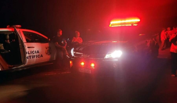 Garoto de 14 anos morre afogado ao nadar com amigo em açude