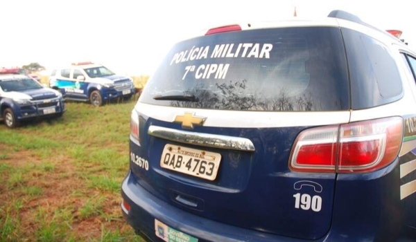 Assaltantes invadem lotérica, roubam malote e são presos na MS-395