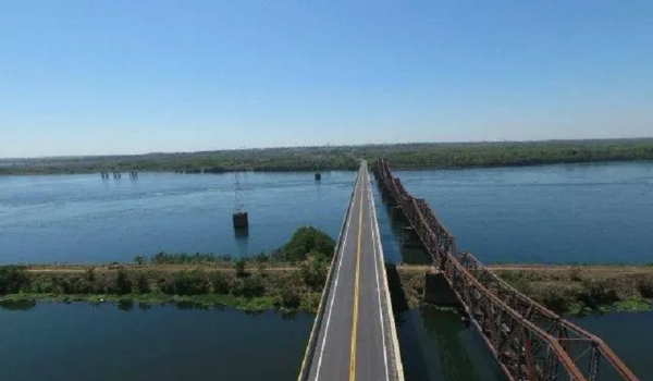 Casa de veraneio: Justiça manda demolir rancho construído às margens do rio Paraná em MS