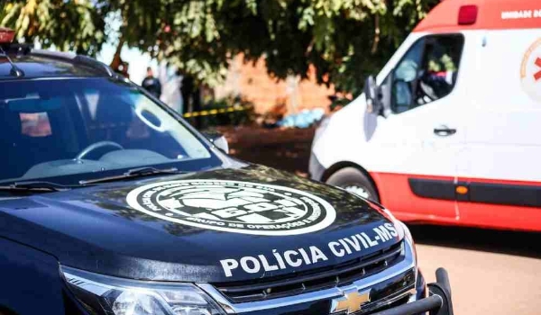 Após executar homem na frente de filho, atirador invadiu casa e correu atrás de irmã de vítima