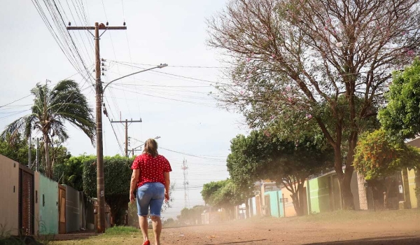 Com umidade relativa até 30%, meteorologia alerta para tempo seco em MS
