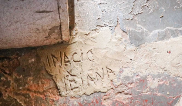 Homem que assassinou esposa e dormiu com o corpo tem prisão preventiva decretada