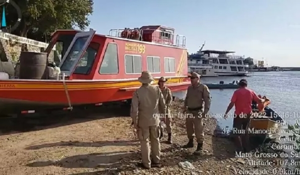 Bombeiros ainda tentam chegar de barco a chamado de incêndio na Serra do Amolar