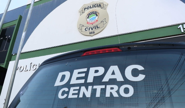  Homem leva garrafada no pescoço após ser expulso de boate e brigar com amigo