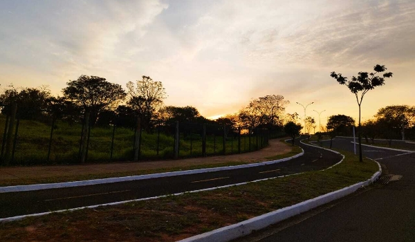 Sábado amanhece gelado e há previsão de tempestade para MS