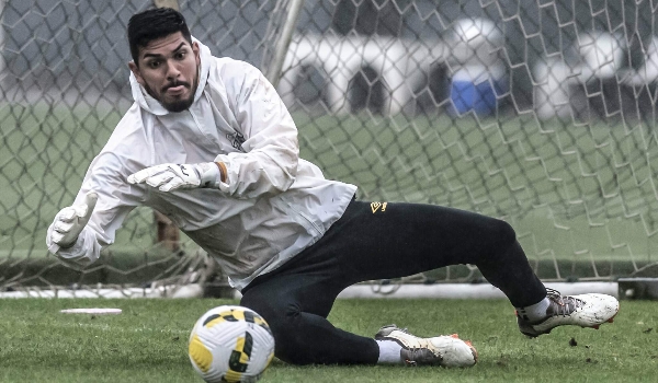 Brasileirão fecha rodada com duelo entre Coritiba x Santos nesta noite