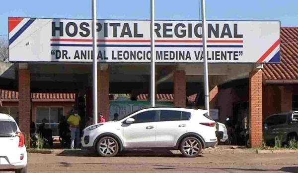 Vizinho que esfaqueou mulher no Paraguai por causa de cabo de celular é indiciado