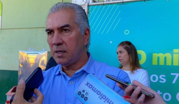 Governador Reinaldo Azambuja autoriza licitações e visita obras no interior do Estado