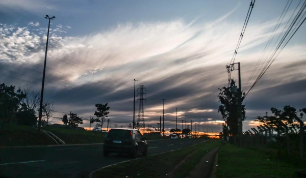 Campo Grande teve sensação térmica de 4°C e obrigou moradores a reforçarem o casaco
